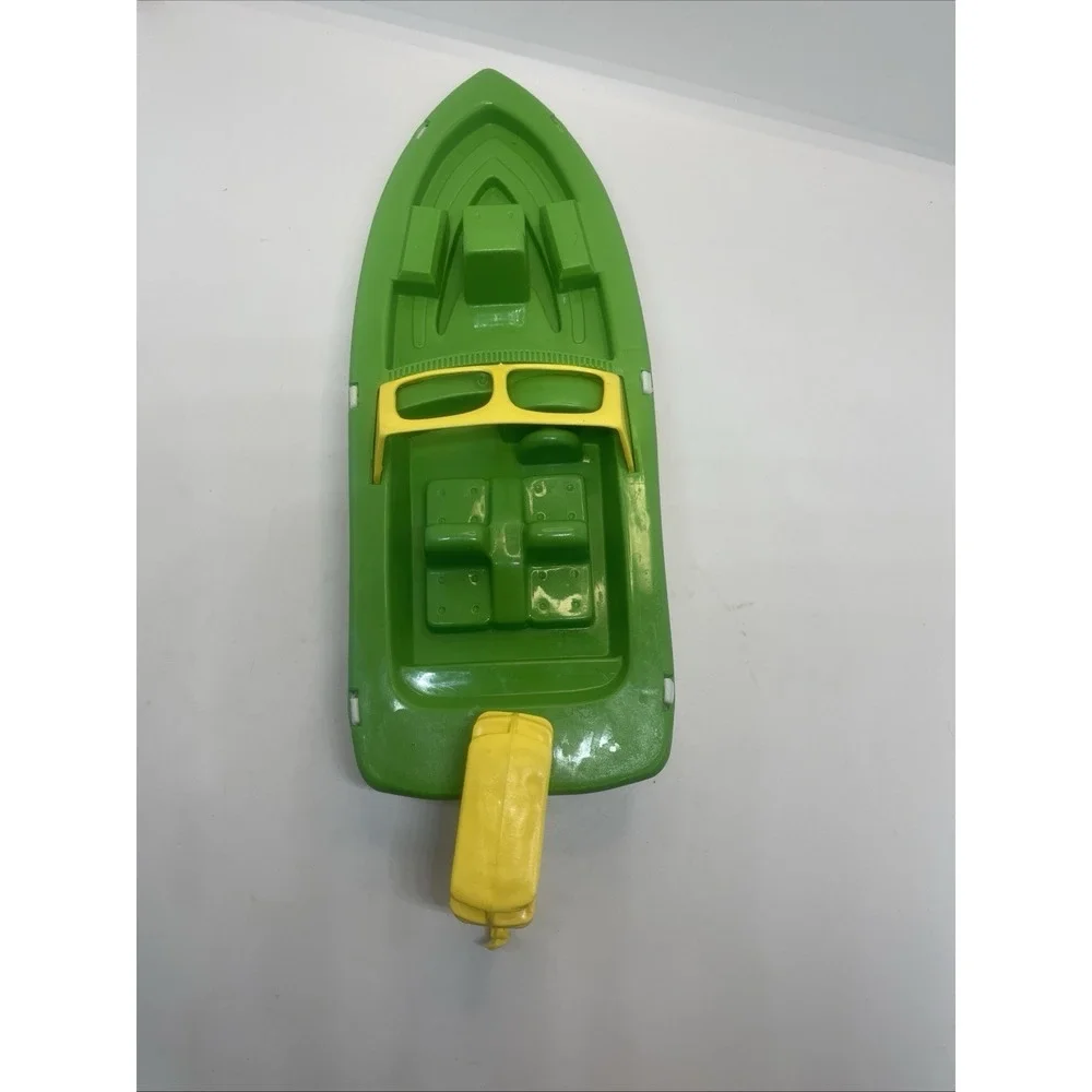 Vintage Processed Plastics Co speed boat motor boat, green & white & yellow, 11